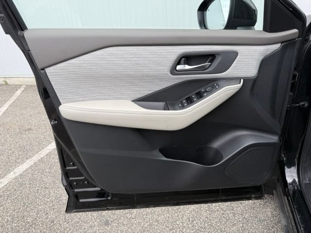 Certified 2023 Nissan Rogue SV AWD/4WD image 16