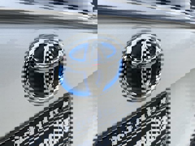 Used 2019 Toyota RAV4 Limited image 31