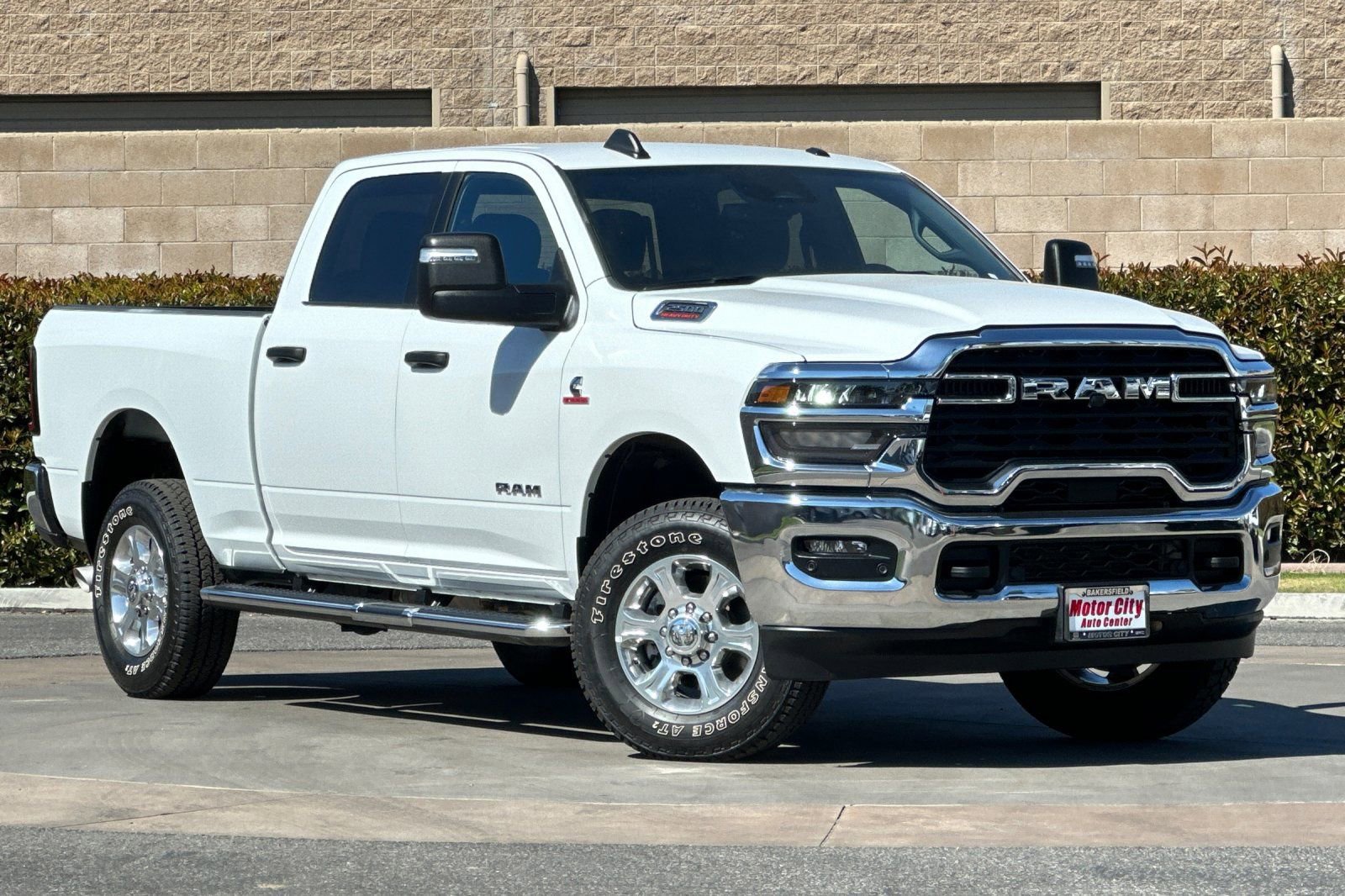 Used 2025 RAM 2500 Big Horn AWD/4WD image 2