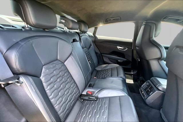 Used 2023 Audi RS e-tron GT w/ Carbon Performance Package AWD/4WD image 29