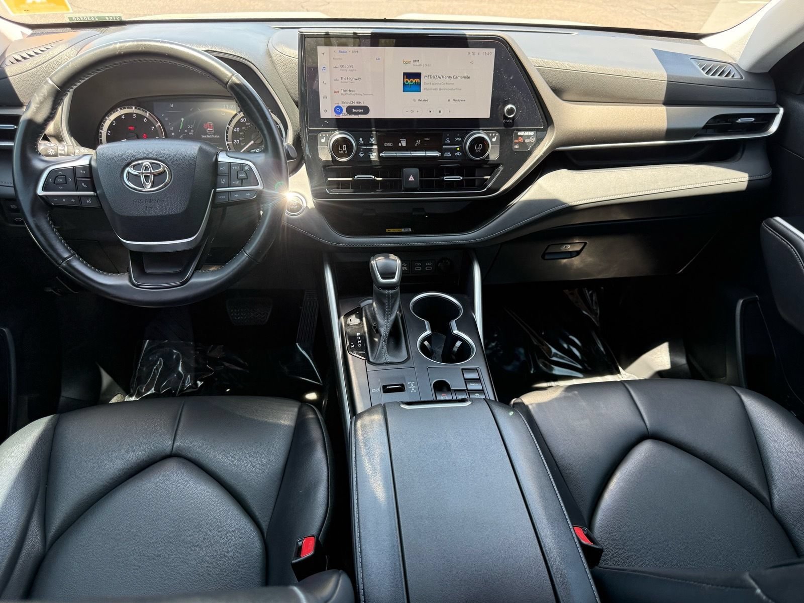 Used 2023 Toyota Highlander XLE FWD image 29