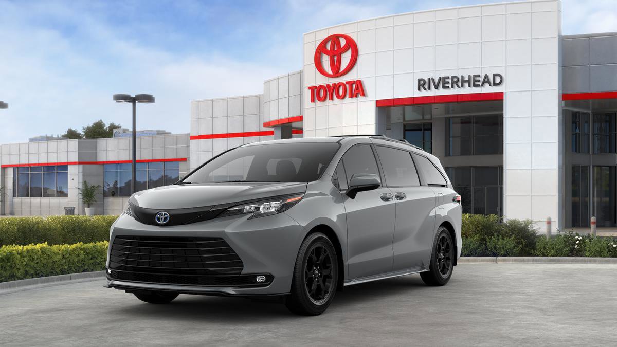 New 2025 Toyota Sienna XLE Woodland Edition