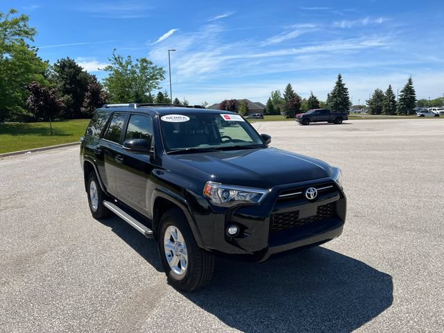 Used 2024 Toyota 4Runner SR5 Premium w/ Moonroof Package AWD/4WD image 3