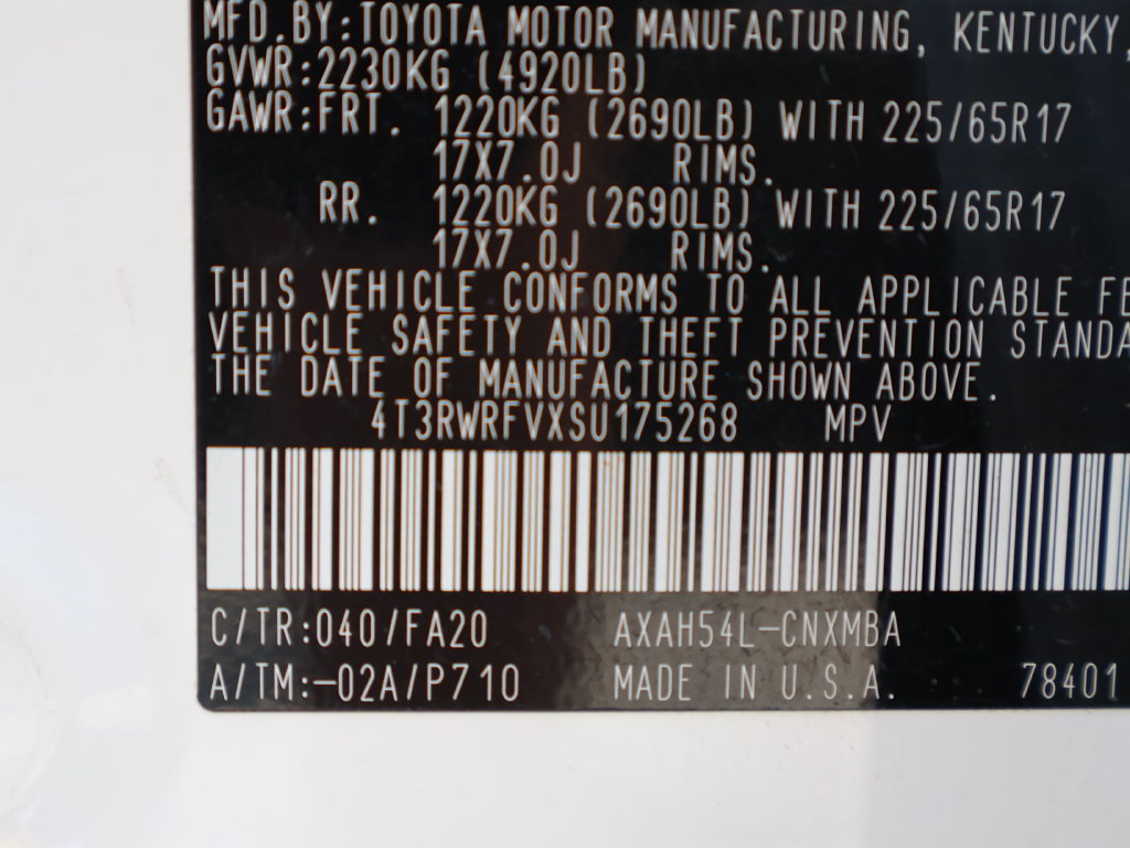 Used 2025 Toyota RAV4 XLE AWD/4WD image 38