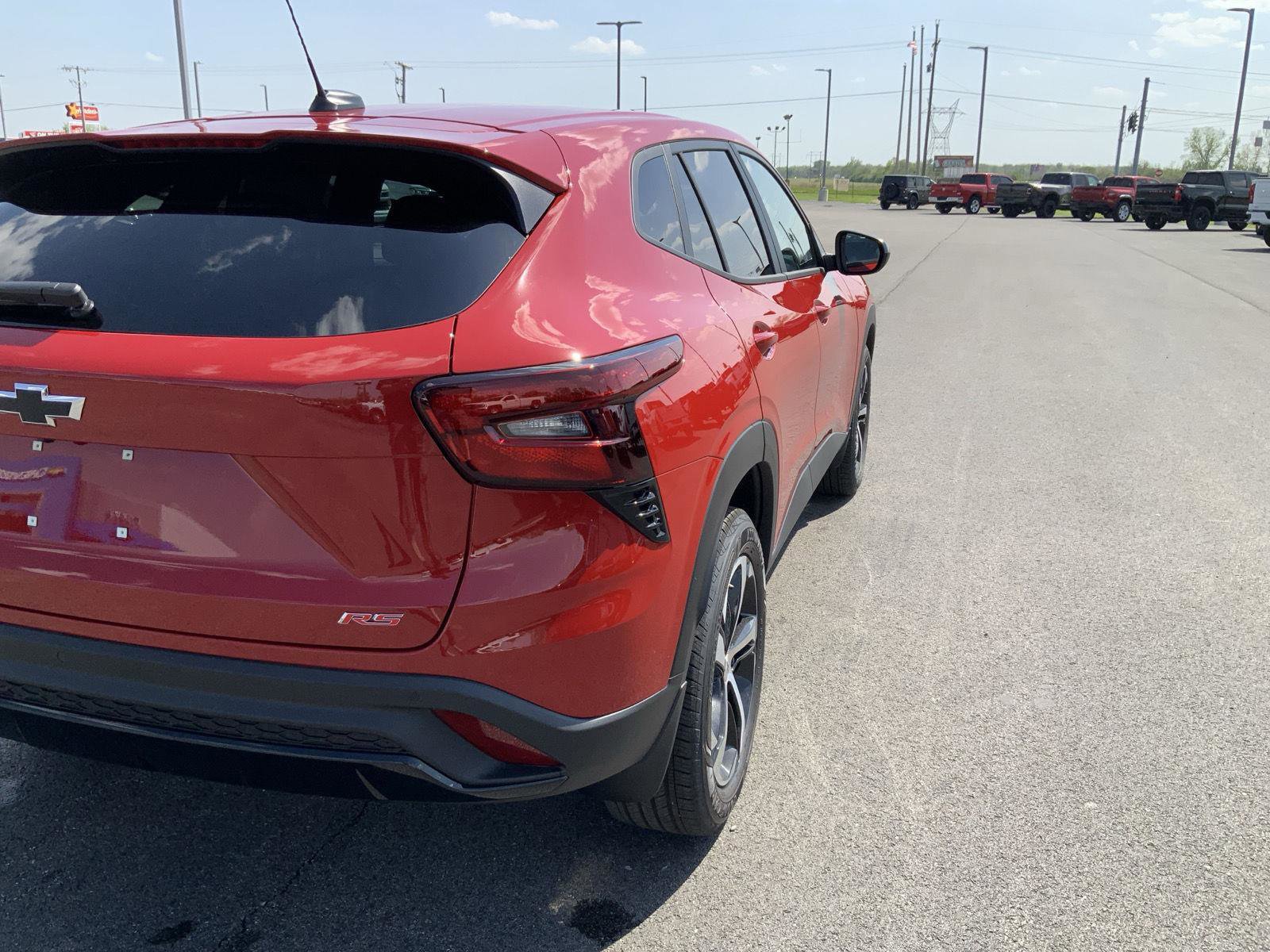 New 2026 Chevrolet Trax RS w/ Driver Confidence Package FWD image 17