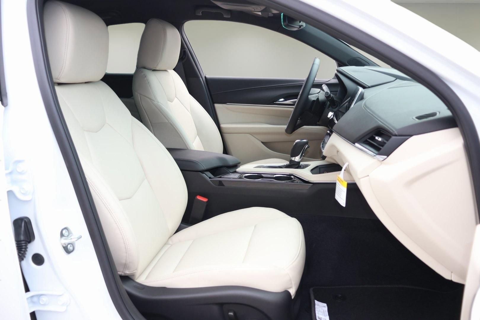 New 2026 Cadillac CT4 Luxury image 17