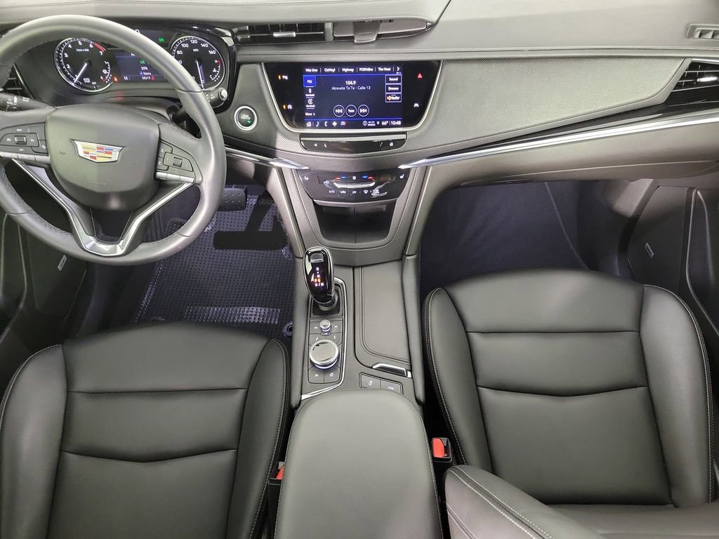 Used 2023 Cadillac XT6 Luxury FWD image 16
