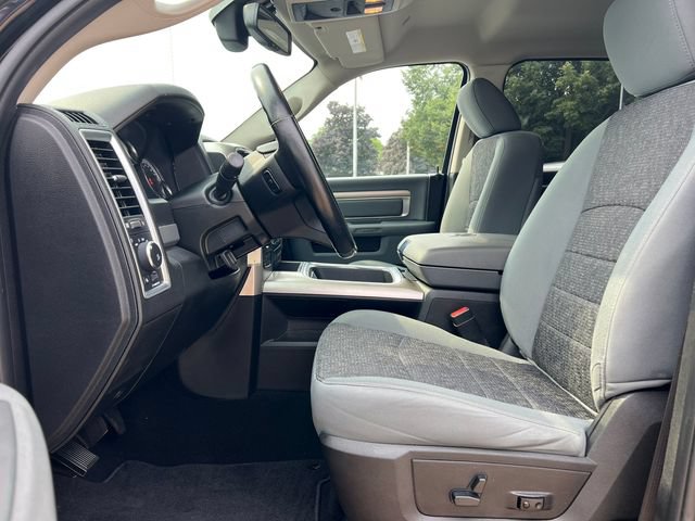 Used 2019 RAM 1500 Warlock AWD/4WD image 4