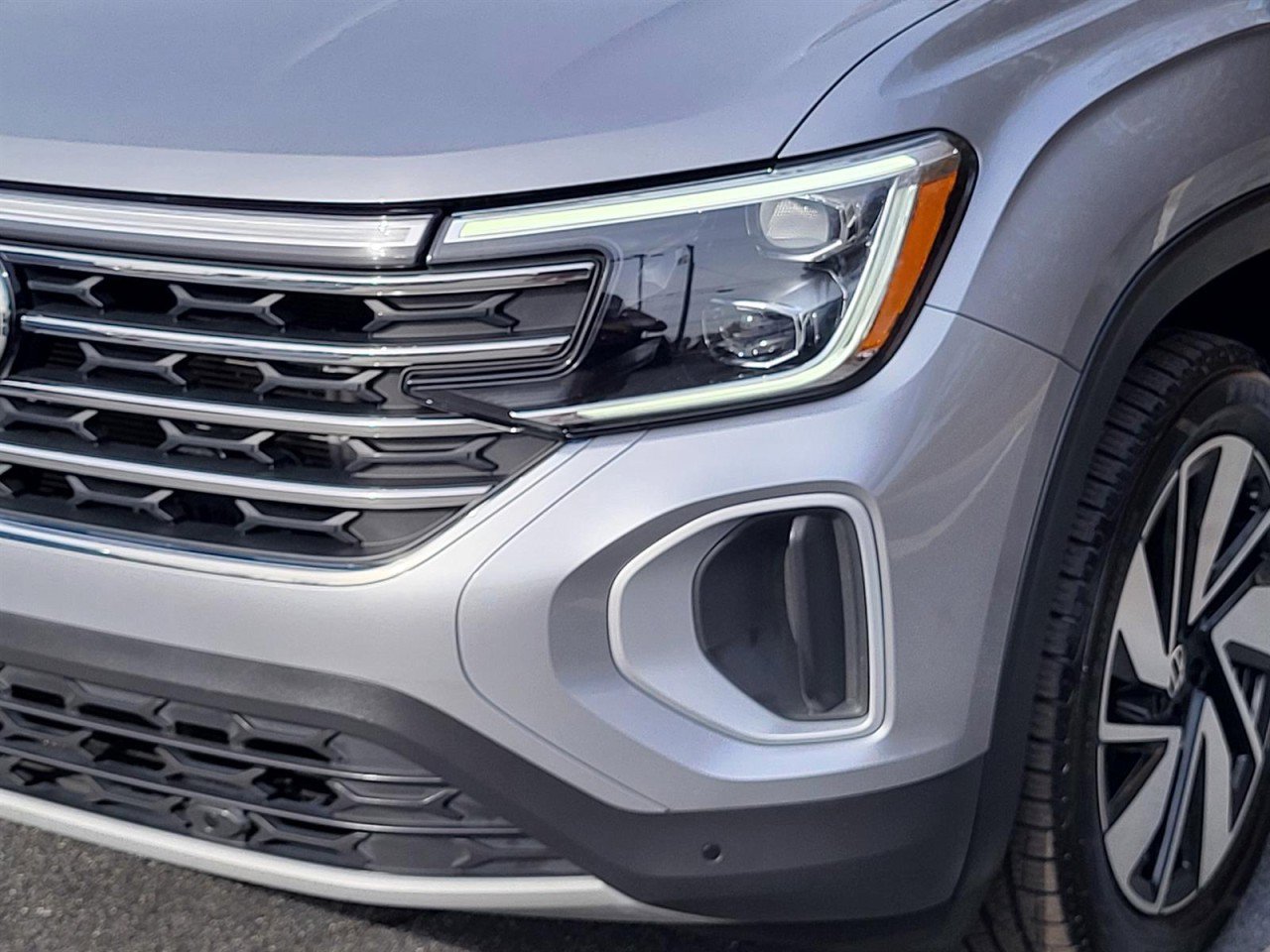 Used 2024 Volkswagen Atlas SE image 8