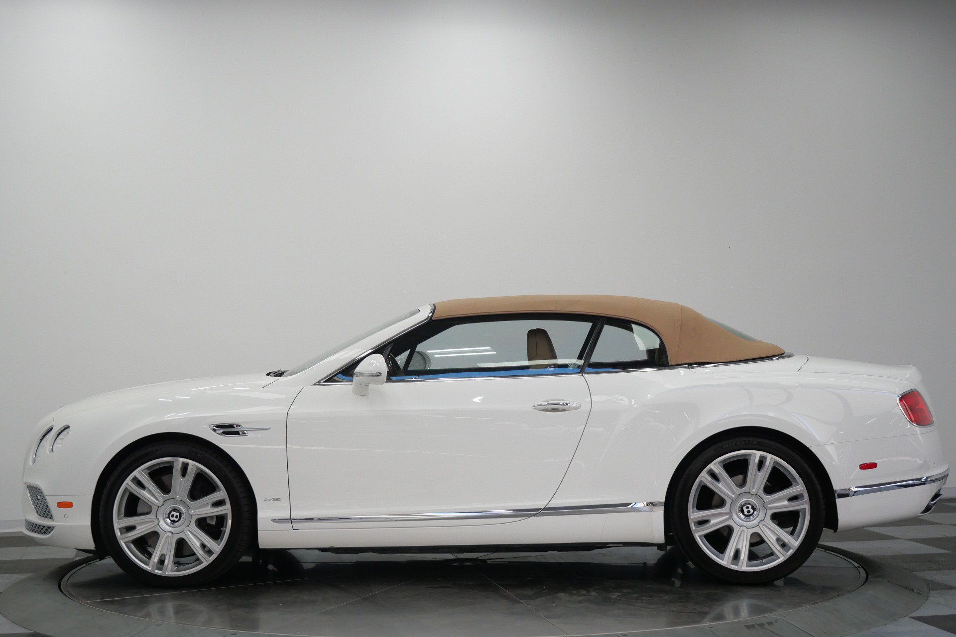 Used 2018 Bentley Continental GT AWD/4WD image 6