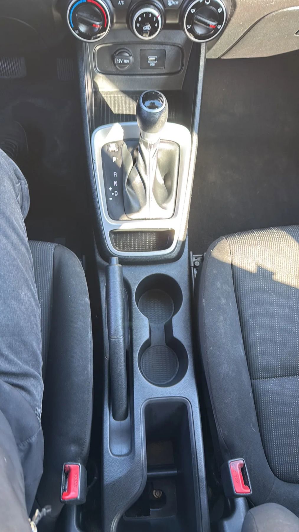 Used 2021 Hyundai Venue SE image 19