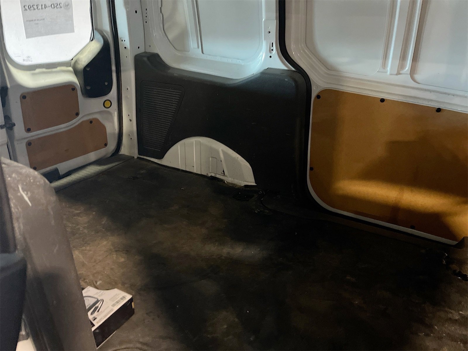 Used 2023 Ford Transit Connect XL image 25