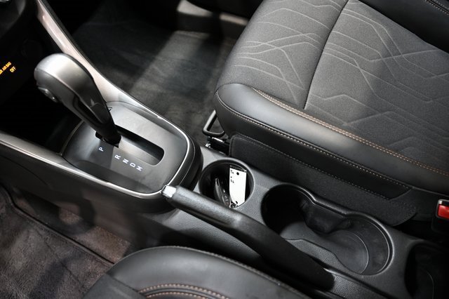 Used 2022 Chevrolet Trax LT w/ Driver Confidence Package image 18