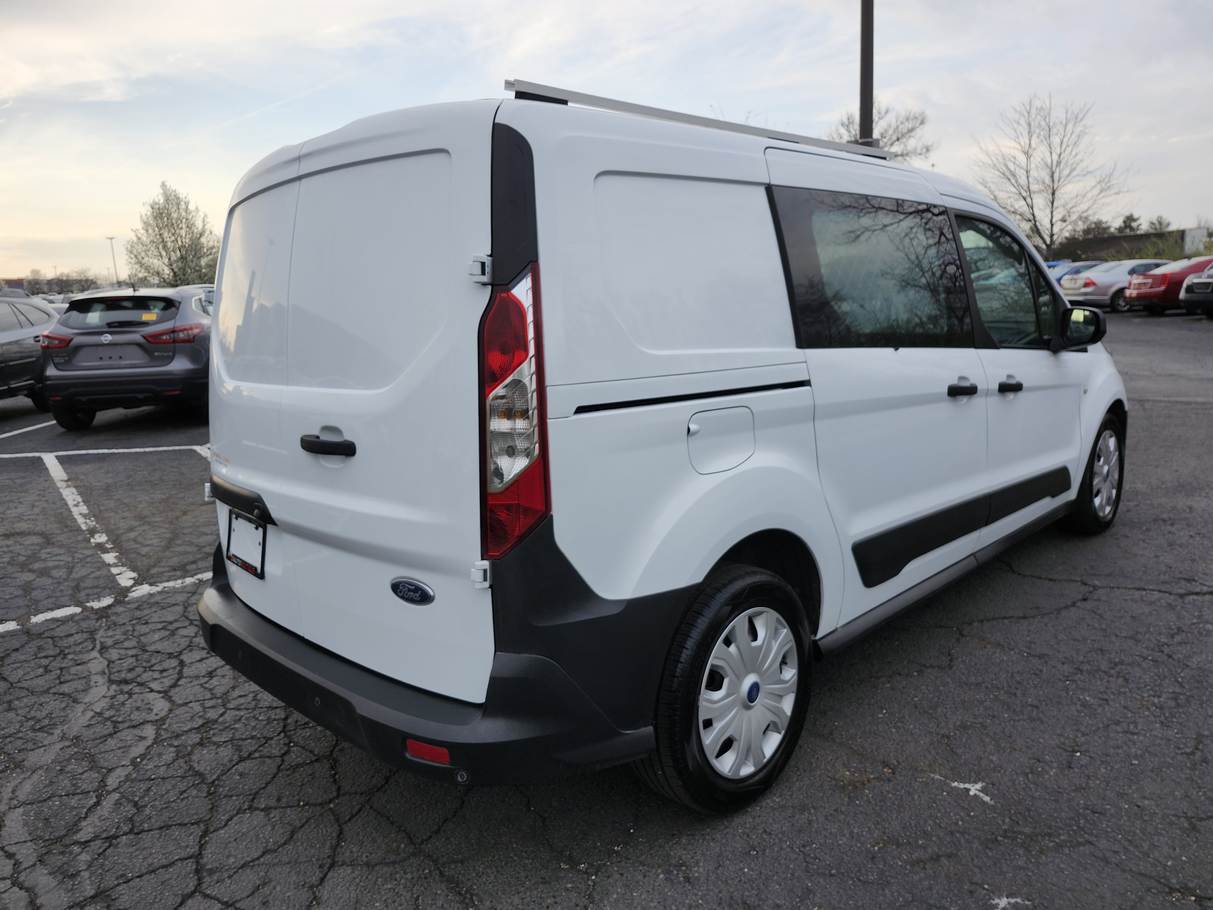 Used 2023 Ford Transit Connect XL image 16