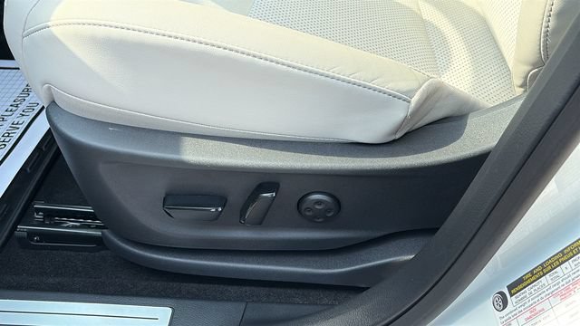 Certified 2024 Nissan Ariya AWD image 10