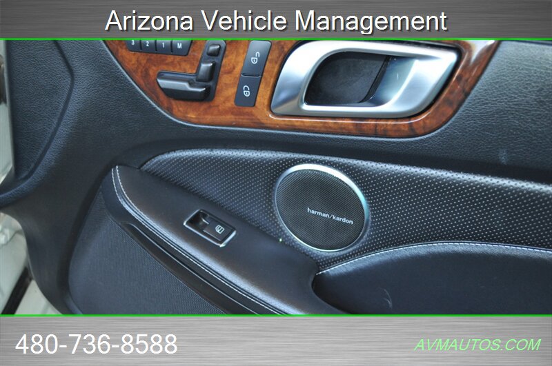 Used 2012 Mercedes-Benz SLK 350 image 25
