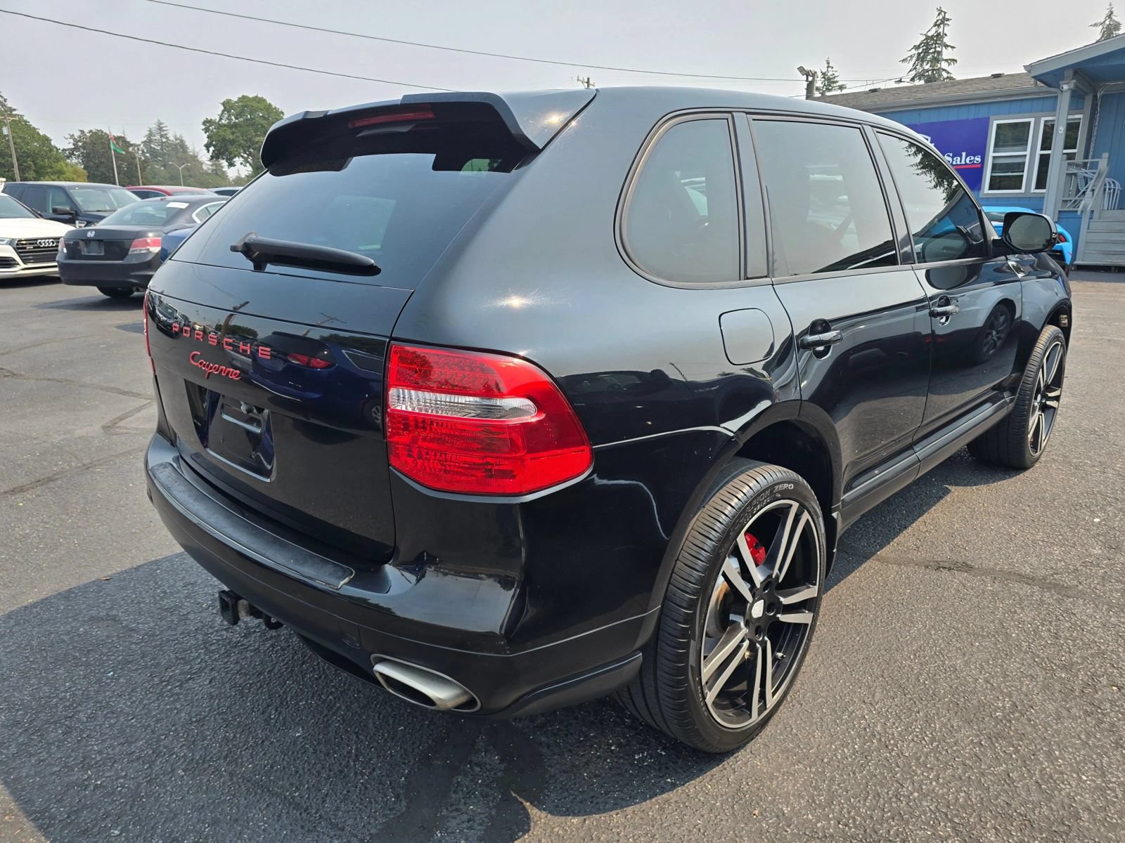 Used 2010 Porsche Cayenne AWD/4WD image 6