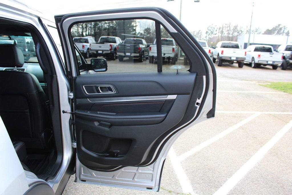 Used 2016 Ford Explorer Sport w/ Equipment Group 401A AWD/4WD image 32