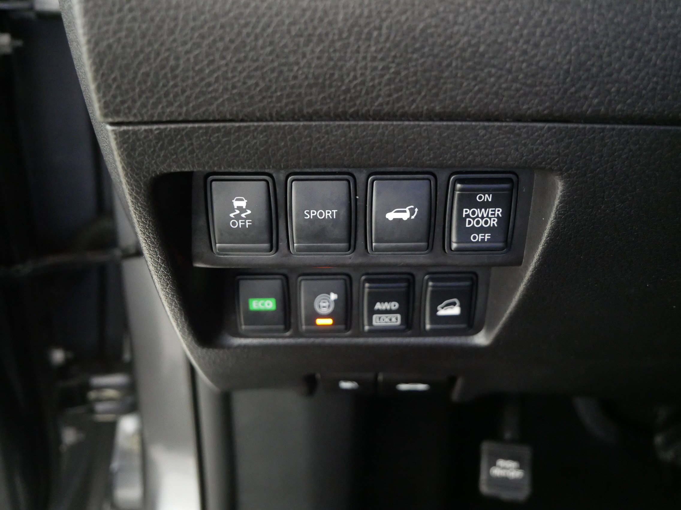 Used 2016 Nissan Rogue SL w/ SL Premium Package image 26