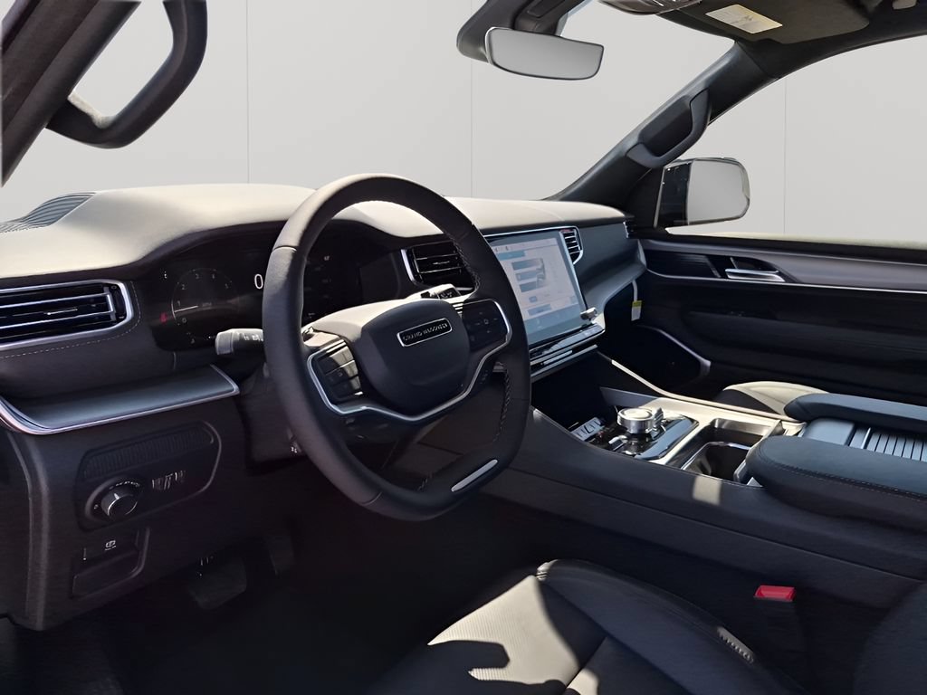 New 2026 Jeep Grand Wagoneer Limited AWD/4WD image 32