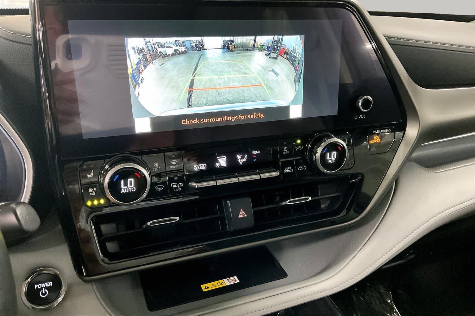 Used 2023 Toyota Highlander Limited AWD/4WD image 27