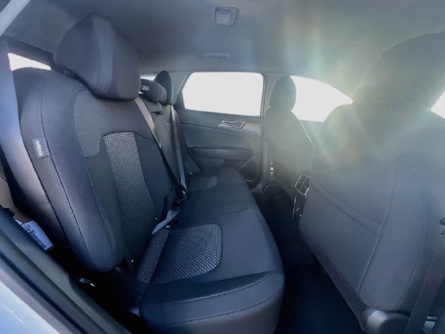 New 2027 Kia Sportage LX FWD image 24