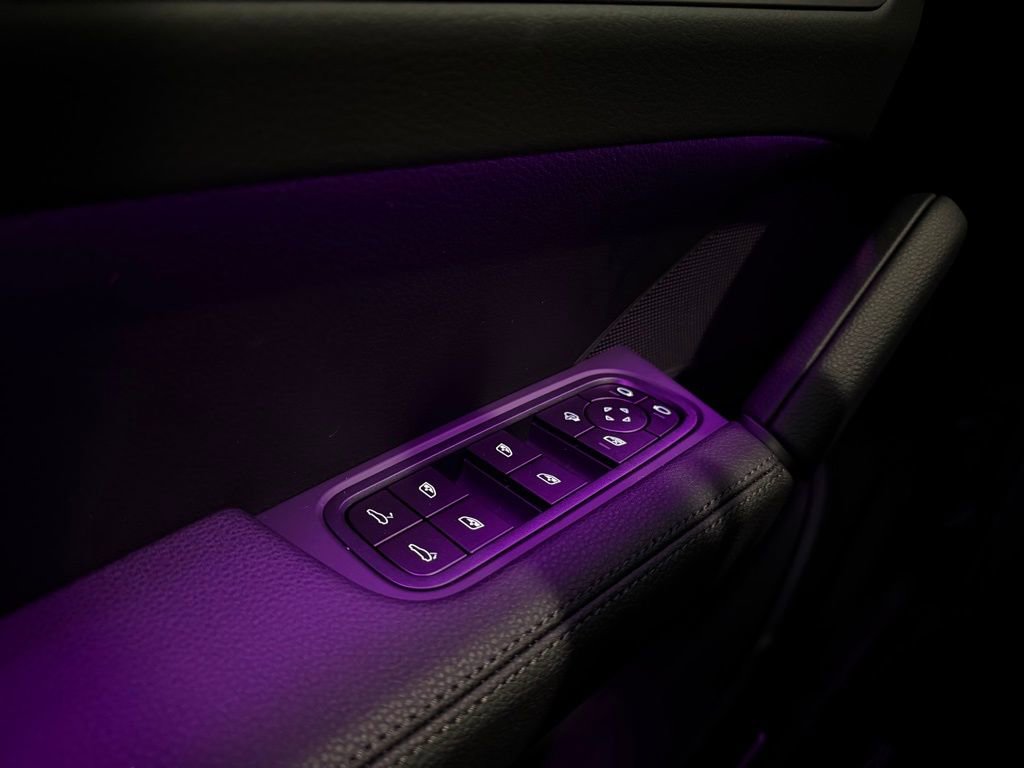 Certified 2026 Porsche Cayenne image 9