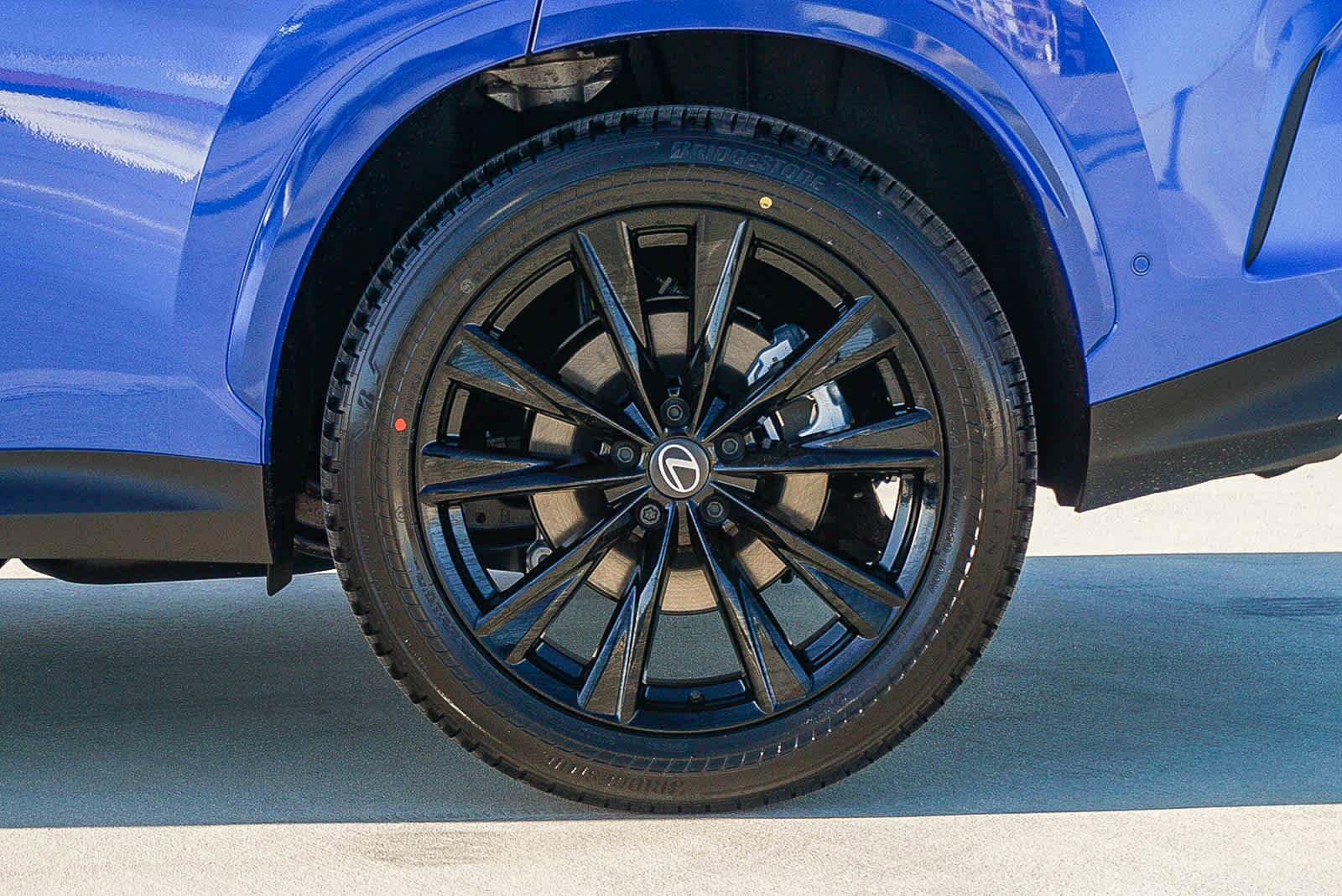 New 2026 Lexus NX 450h+ F Sport image 10