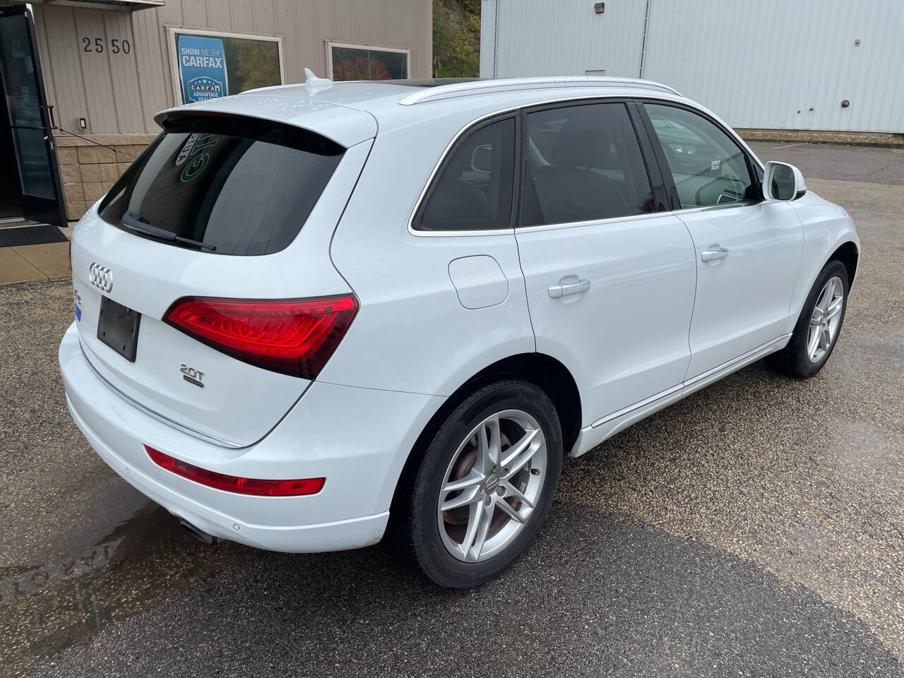 Used 2016 Audi Q5 2.0T Premium Plus w/ Technology Package image 7