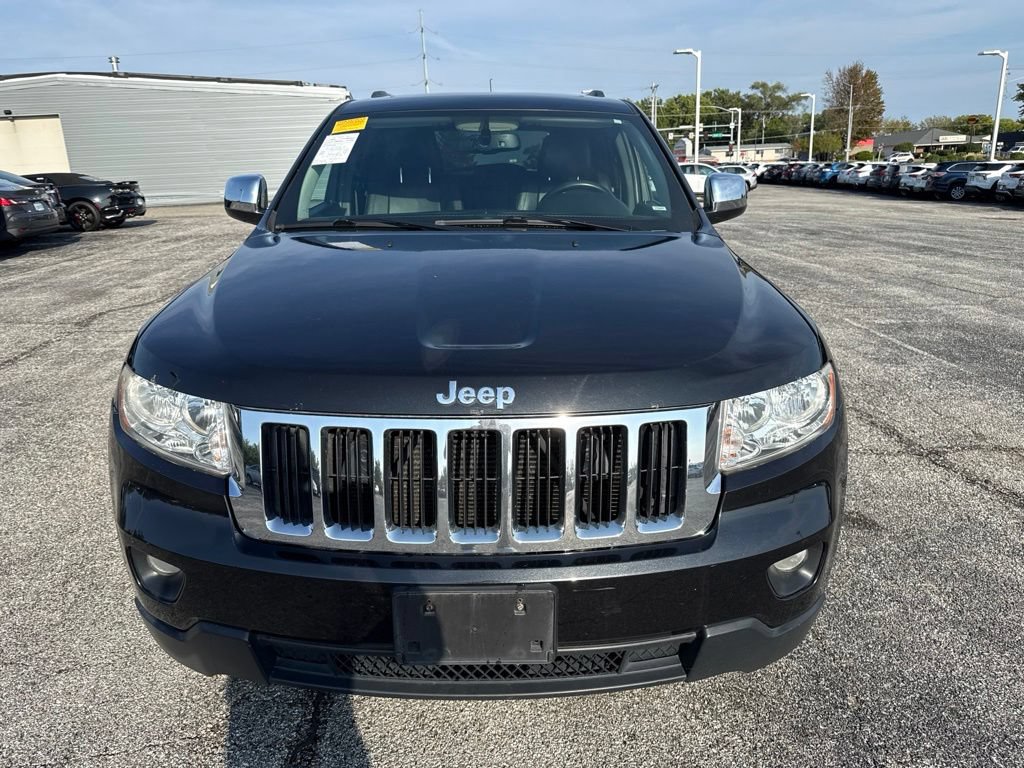 Used 2013 Jeep Grand Cherokee Laredo AWD/4WD image 2