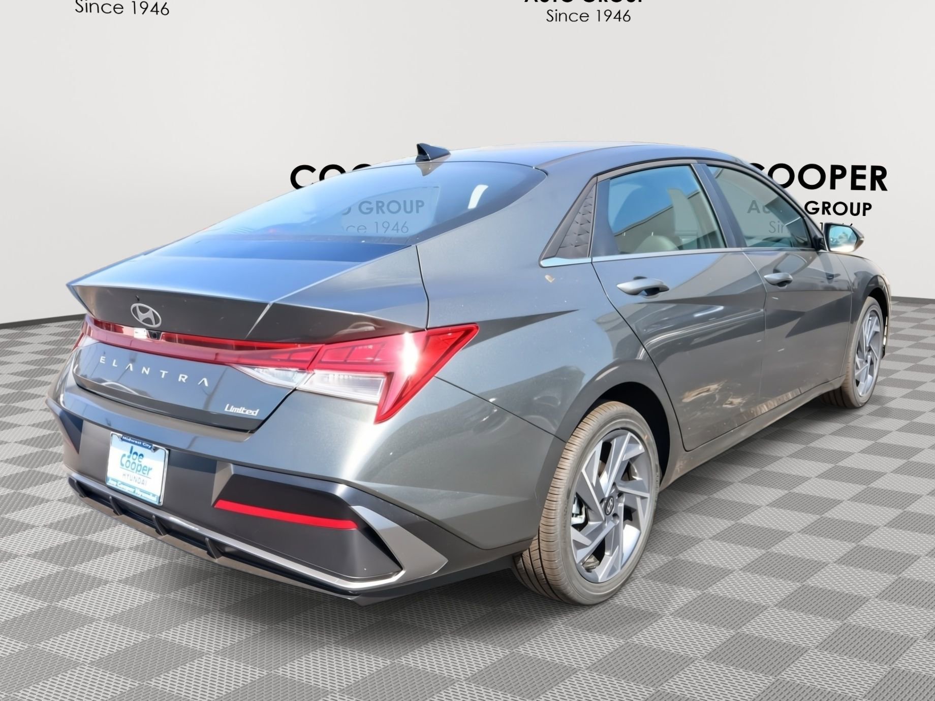 New 2025 Hyundai Elantra Limited image 7
