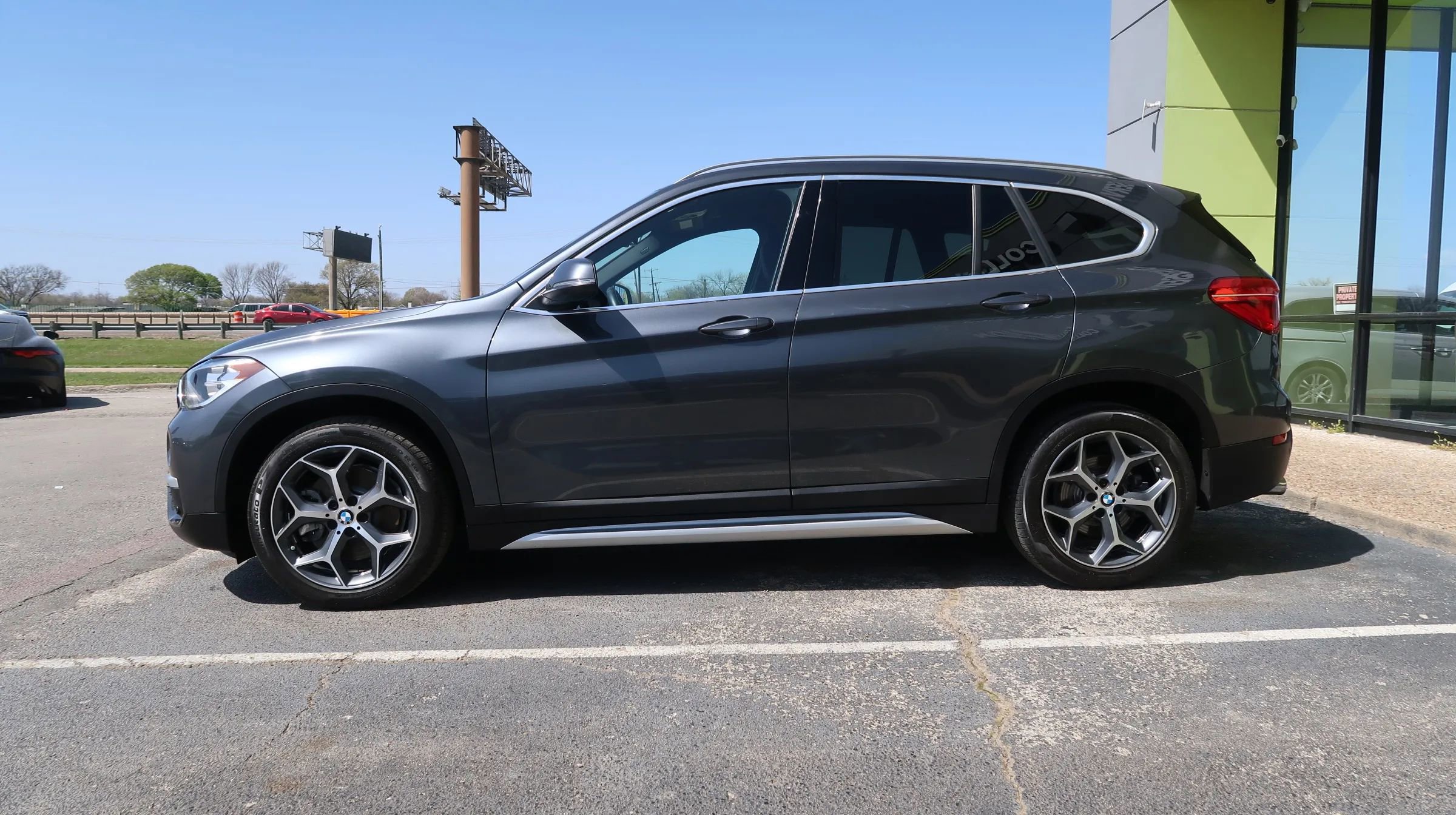 Used 2019 BMW X1 xDrive28i w/ Convenience Package AWD/4WD image 7