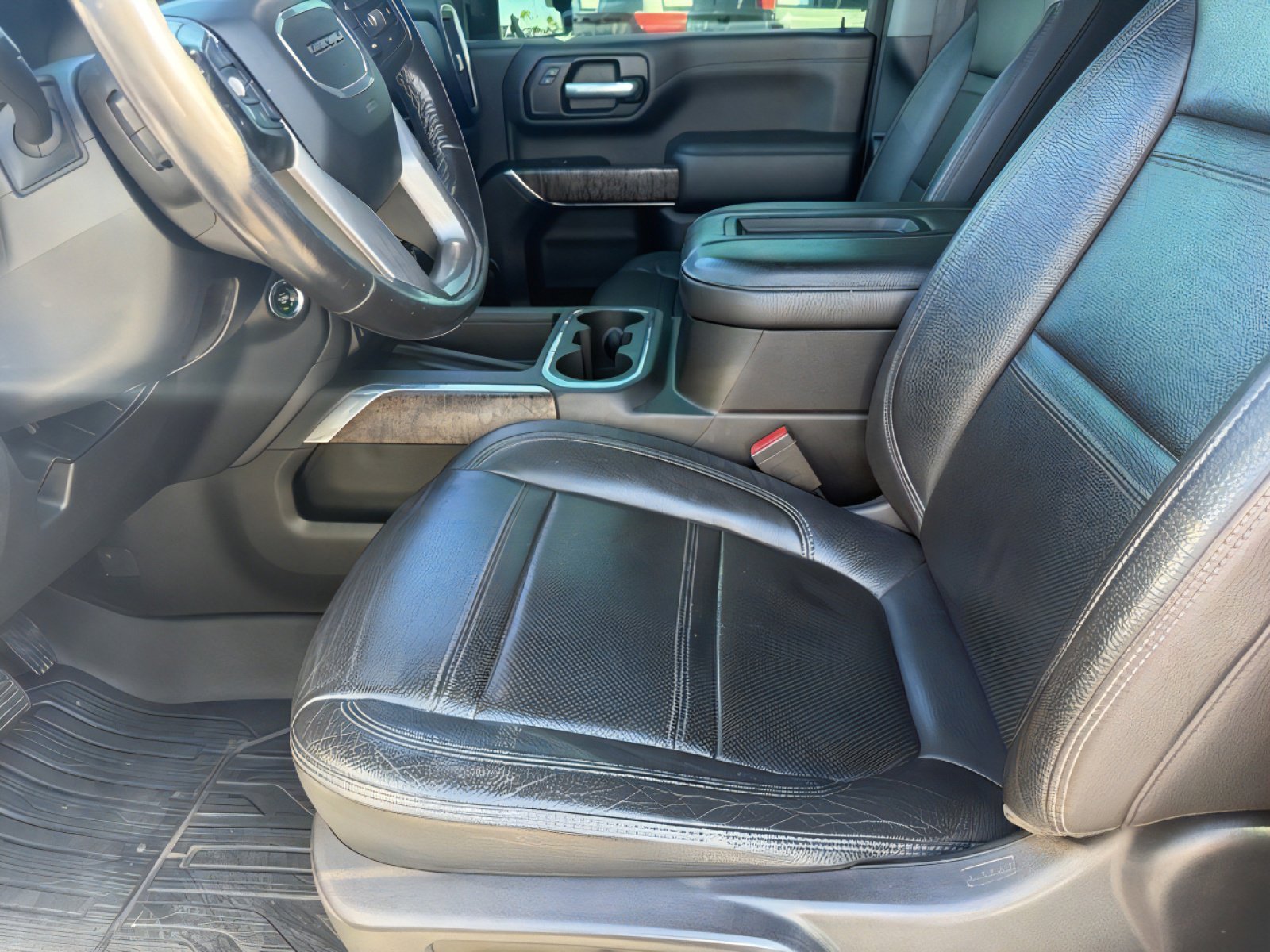 Used 2021 GMC Sierra 2500 Denali w/ Technology Package image 10