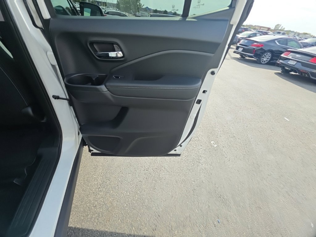 Certified 2023 Honda Ridgeline Sport image 32