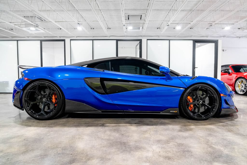 Used 2019 McLaren 600LT RWD image 1