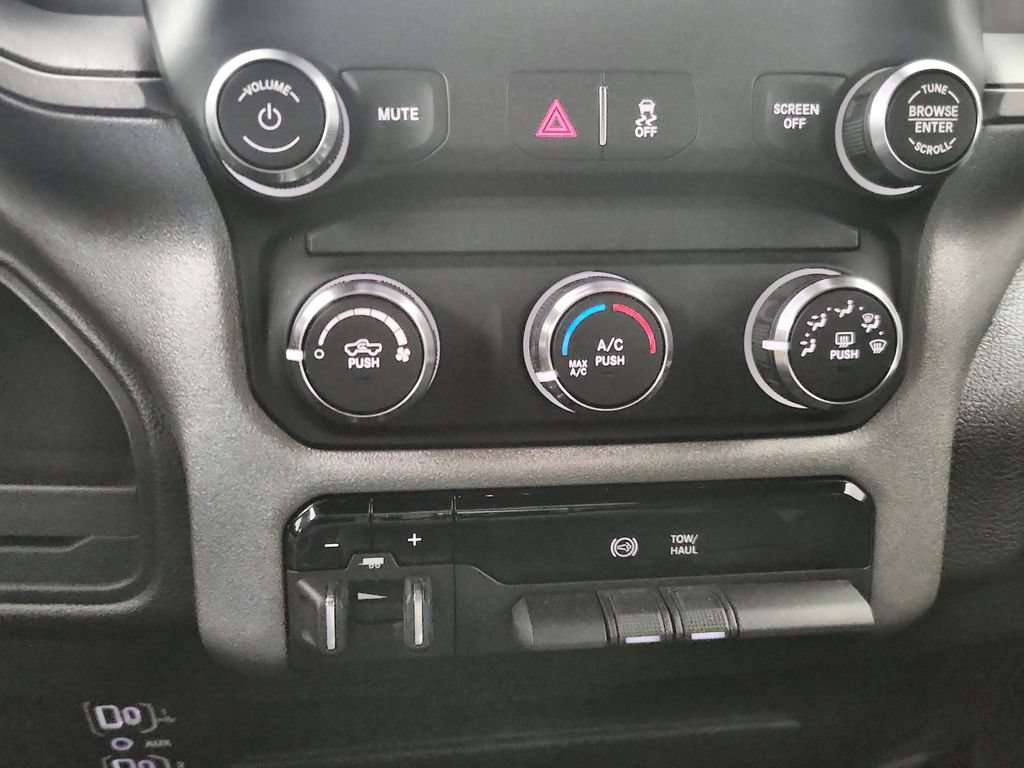 Certified 2023 RAM 2500 Tradesman AWD/4WD image 29