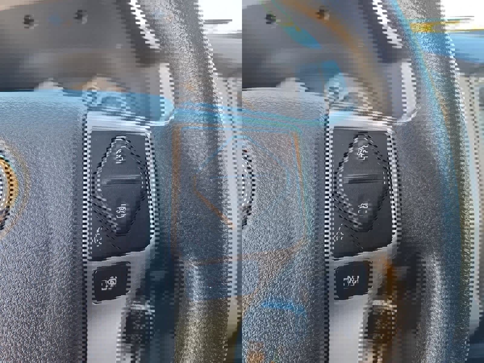 Used 2016 Toyota Tundra SR5 image 24