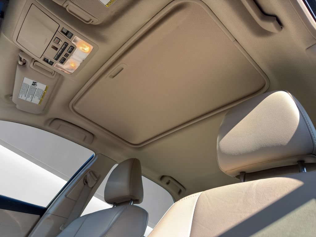 Used 2013 Toyota Camry XLE w/ Leather Pkg FWD image 32