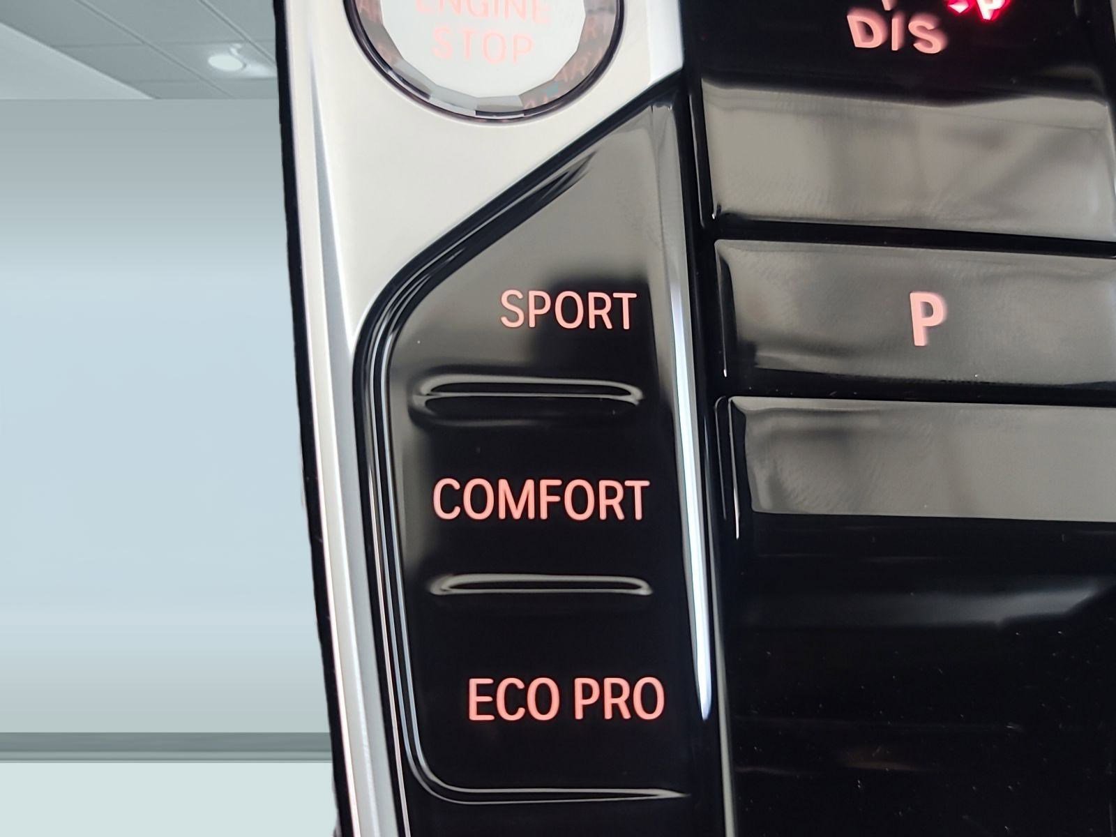 New 2026 BMW X7 M60i image 18