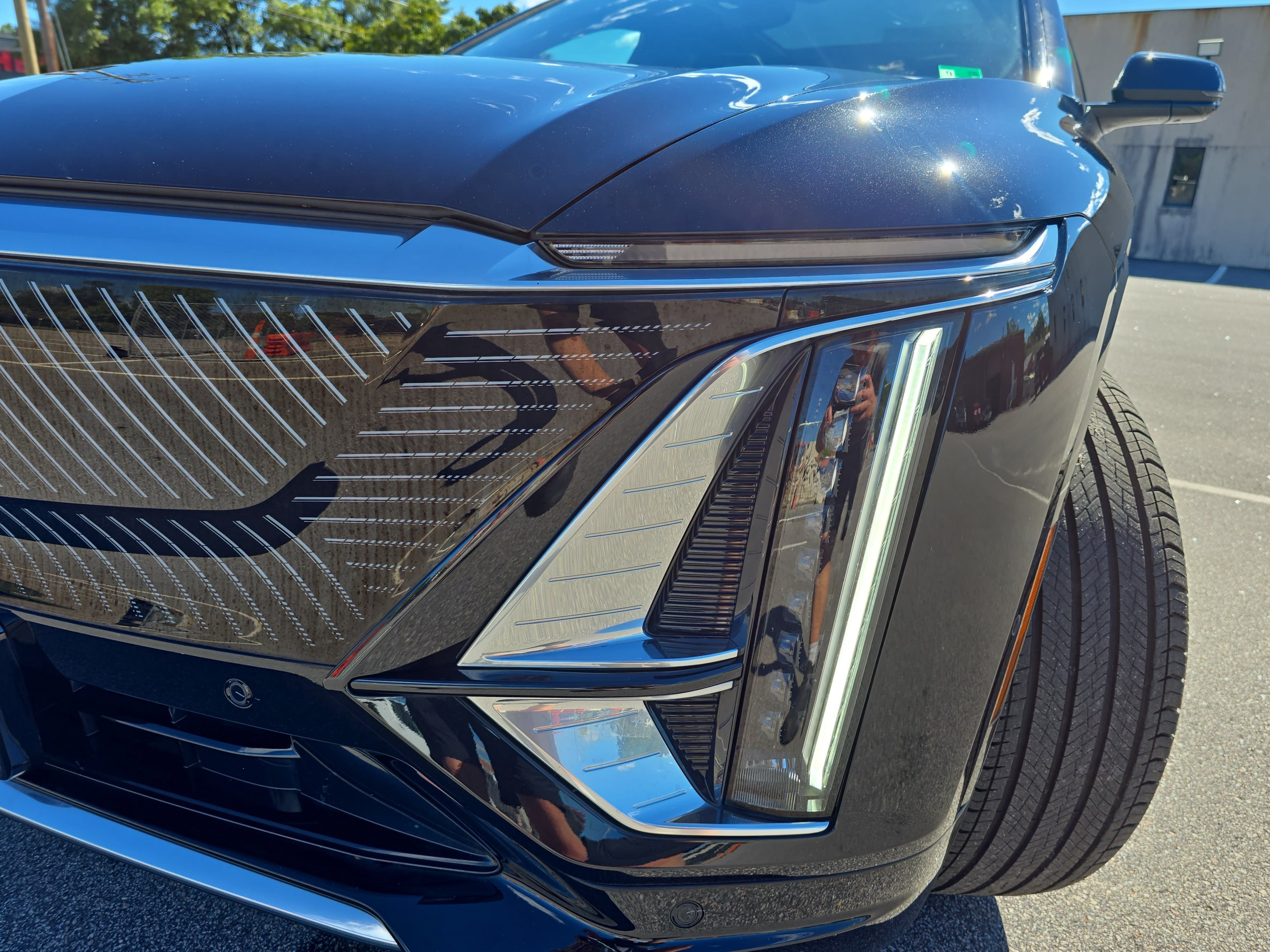 Used 2023 Cadillac Lyriq 2WD image 31