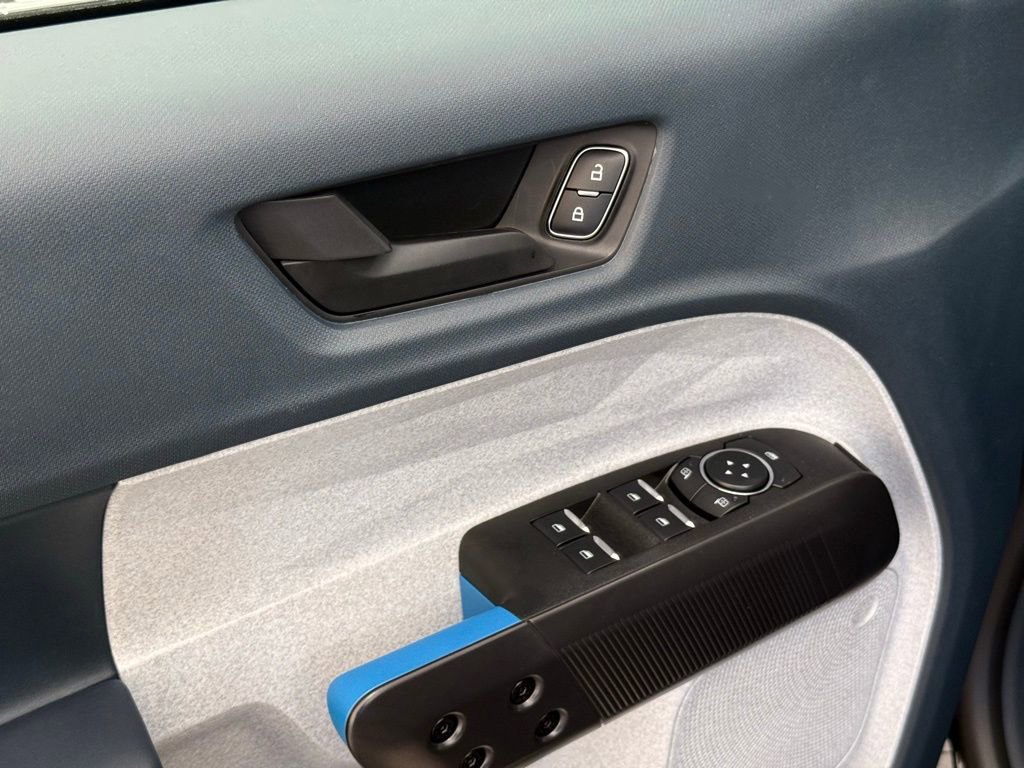 New 2025 Ford Maverick XLT FWD image 15