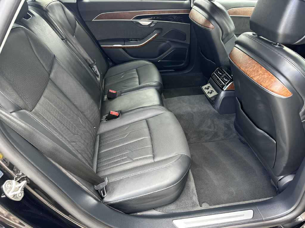 Used 2022 Audi A8 L 3.0T w/ Luxury Package AWD/4WD image 15