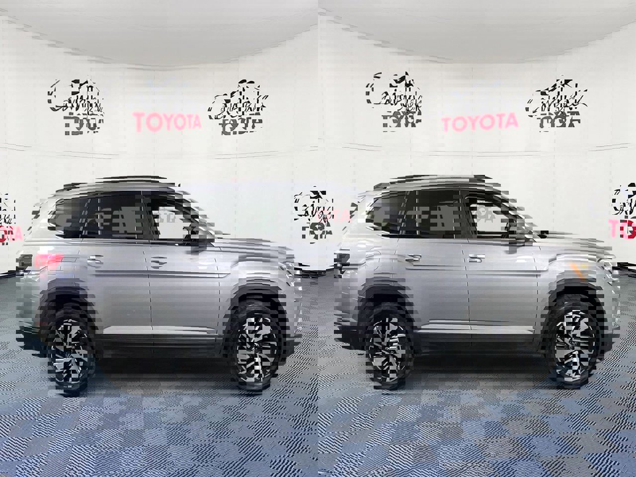 Used 2024 Volkswagen Atlas SE image 8