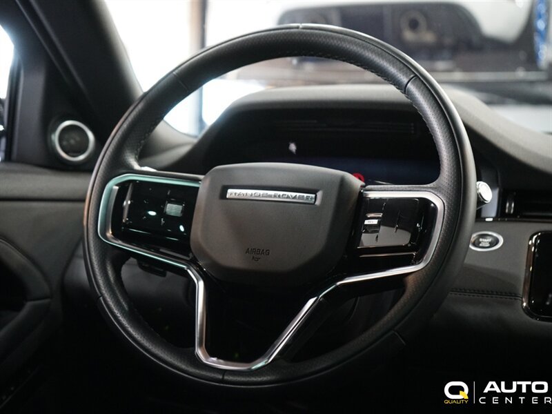 Used 2021 Land Rover Range Rover Evoque R-Dynamic SE AWD/4WD image 18
