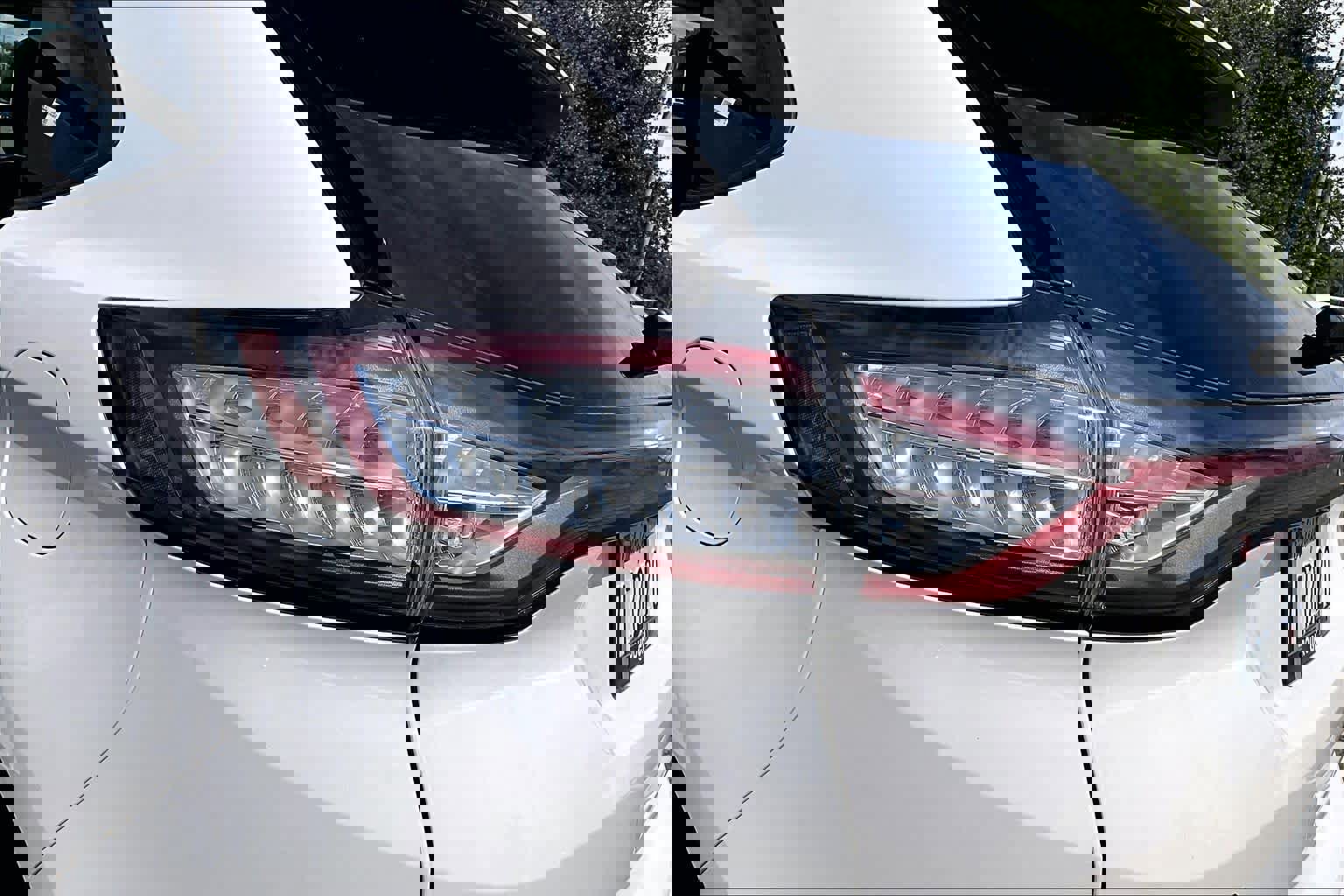 Used 2015 Ford Edge Sport w/ Equipment Group 401A AWD/4WD image 28