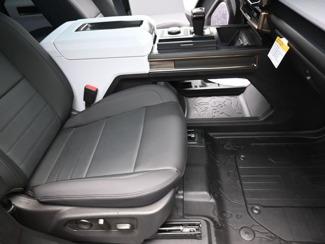 Used 2024 GMC Hummer EV 3X w/ LPO, Illumination Package image 24