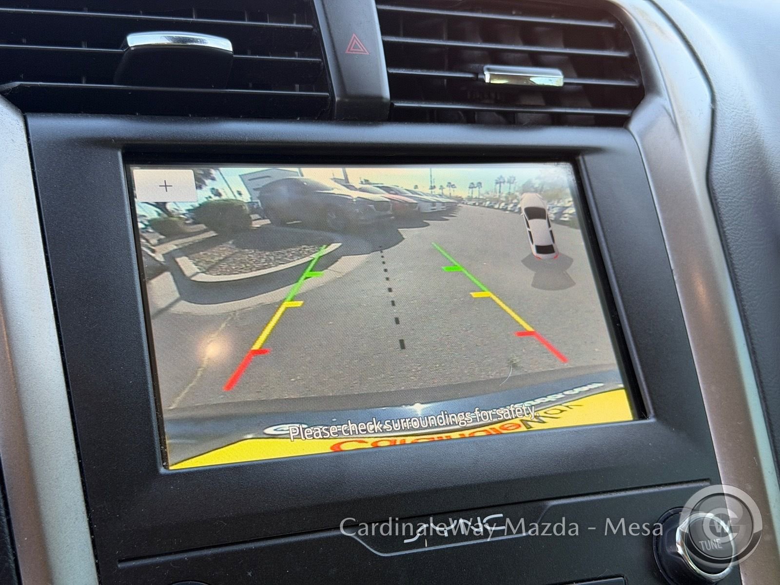 Used 2020 Ford Fusion SE image 26