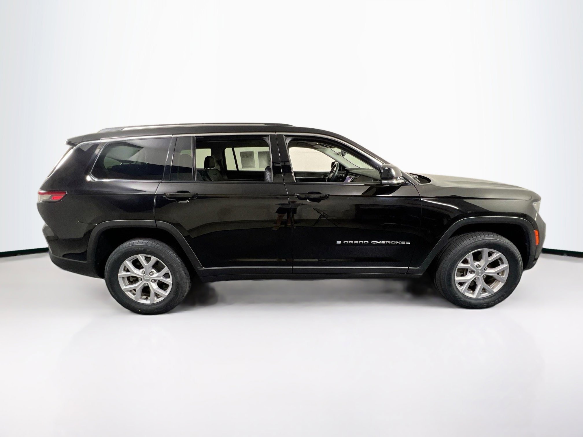 Used 2022 Jeep Grand Cherokee L Limited image 4