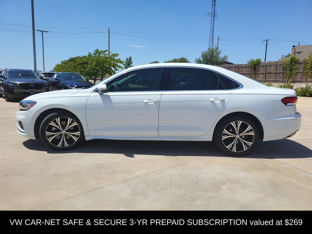 Used 2022 Volkswagen Passat 2.0T SE FWD image 4