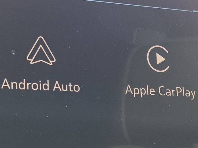 New 2025 Chevrolet Suburban Premier image 6